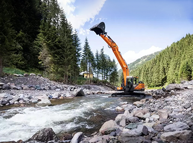 Seven advantages of using a small excavator